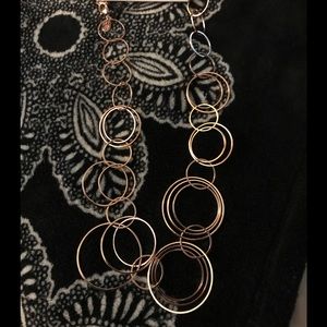 Gold circles necklace adds the right touch